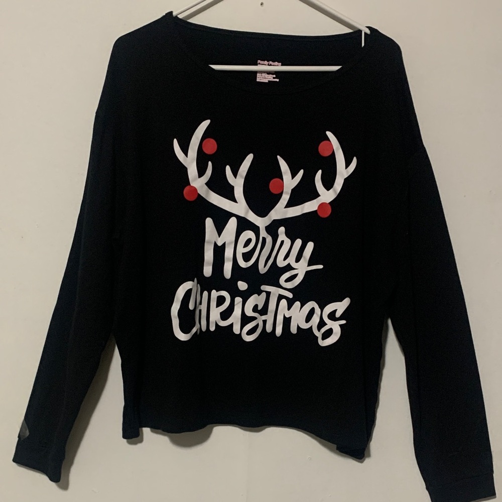 Family Feeling Black Merry Christmas Sweater